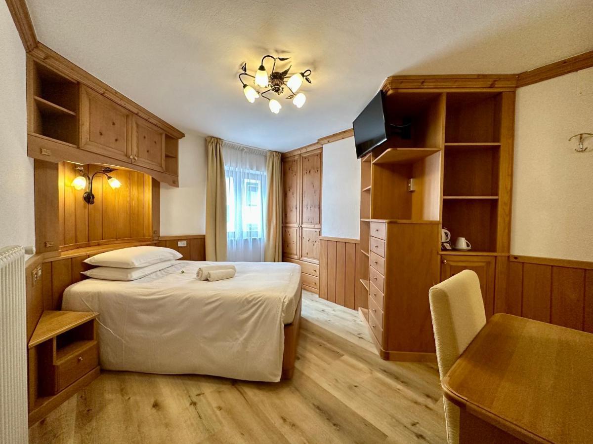 B&B Family Accommodation Canazei Bike Friendly מראה חיצוני תמונה