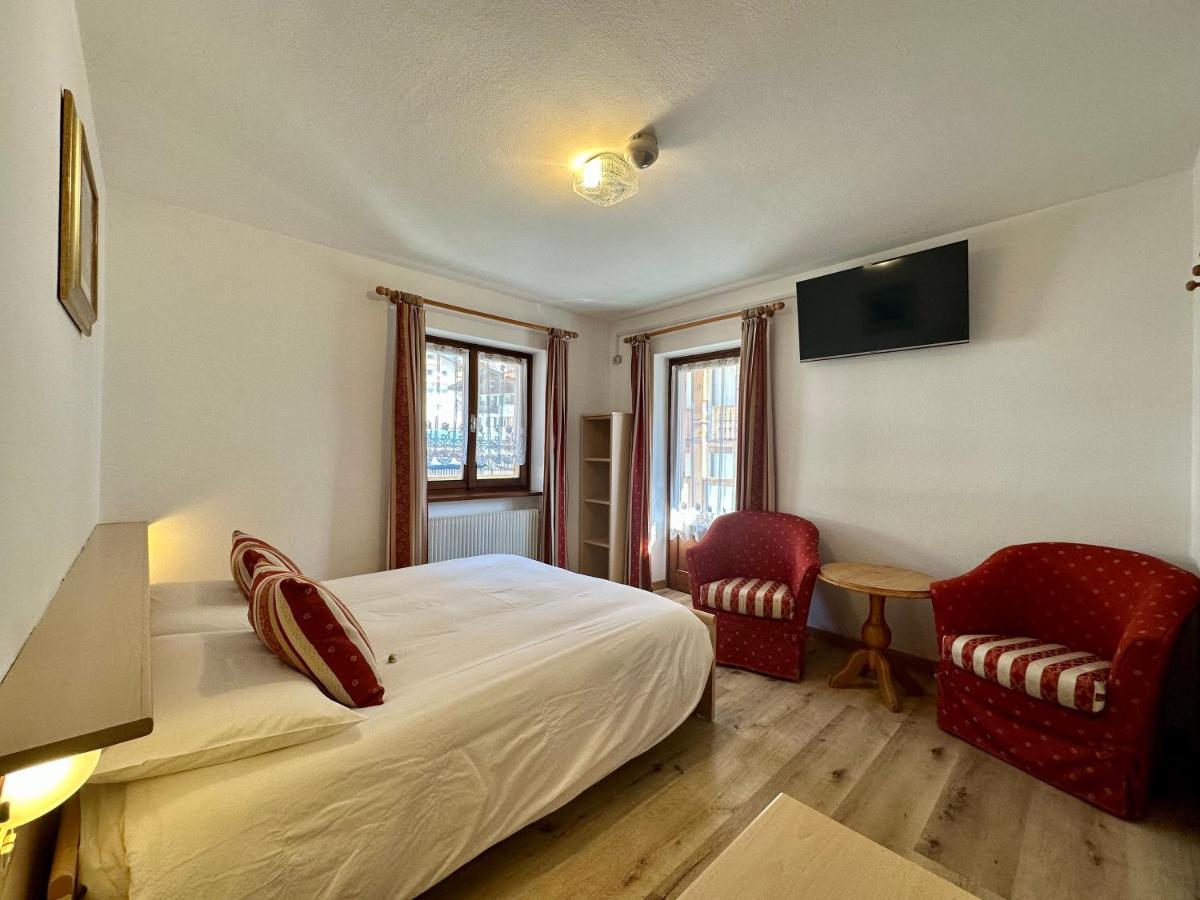B&B Family Accommodation Canazei Bike Friendly מראה חיצוני תמונה