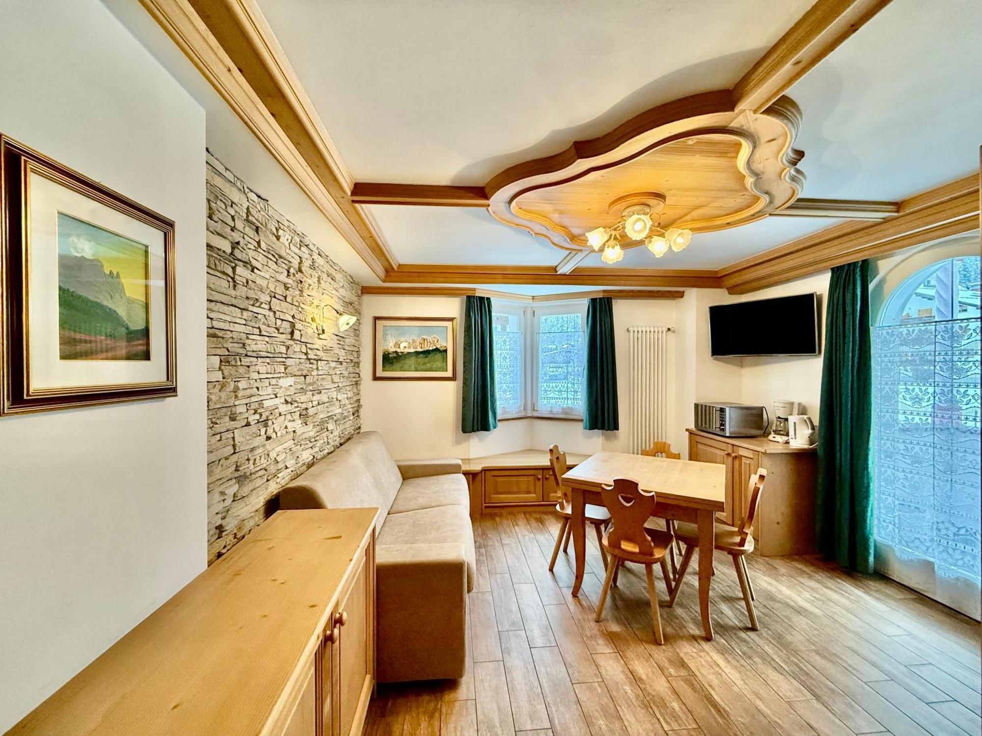 B&B Family Accommodation Canazei Bike Friendly מראה חיצוני תמונה